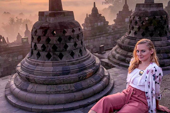 Yogyakarta : Borobudur (Garantía Subida) & Prambanan