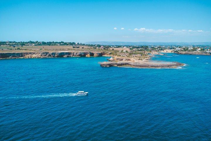 Syracuse, Pillirina, het eiland Ortigia en zeegrotten