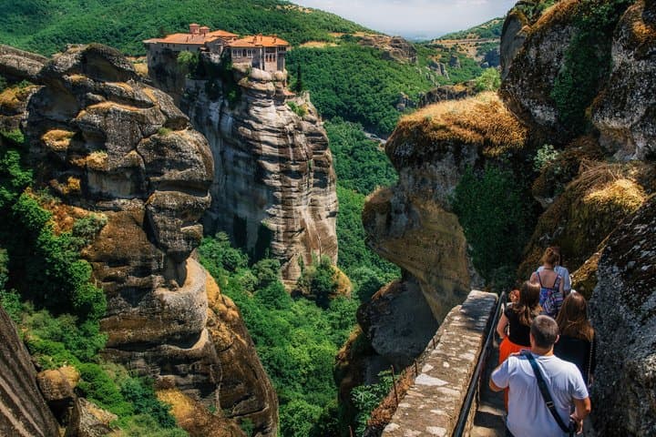 Mercedes Private Tour to Meteora Monasteries and Delphi
