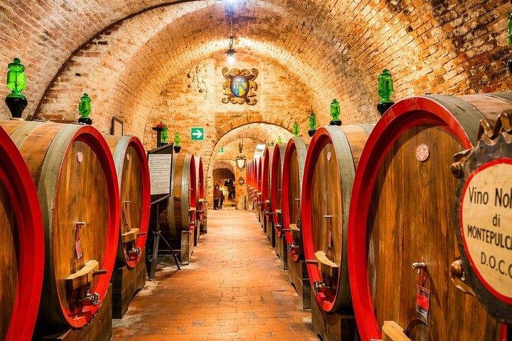 De Rome : Expérience des vins de Toscane avec déjeuner à Montepulciano