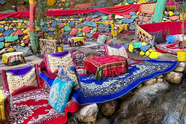 Marrakech: Ourika valley, atlas mountains: waterfalls lunch