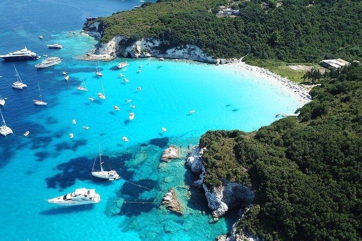 Paxos e Antipaxos Day Cruise com Blue Caves Exploration