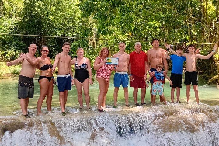Excursion d'une journée à Dunn's River Falls et Blue Hole Falls