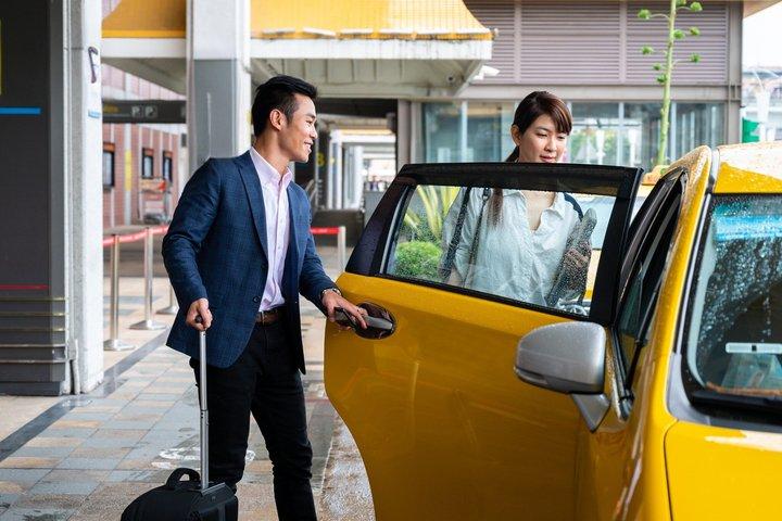 Transporte de Aeroporto Internacional de Jeju Pick up e Envio