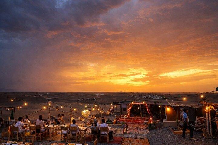 Agafay Desert: Sunset Camel Ride, Dinner & Fire Show