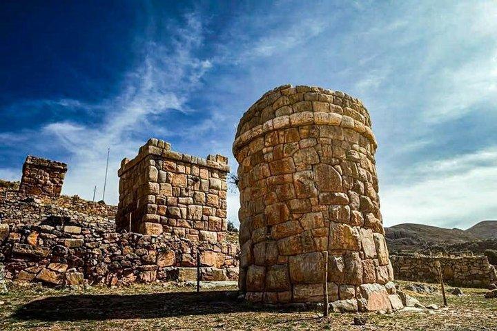 From Puno Day trip to Chucuito, Aramu Muru and Juli