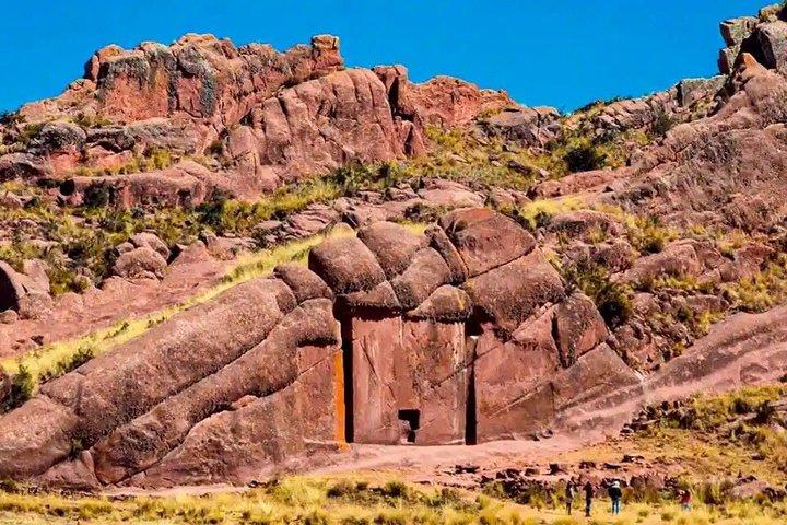 From Puno Day trip to Chucuito, Aramu Muru and Juli