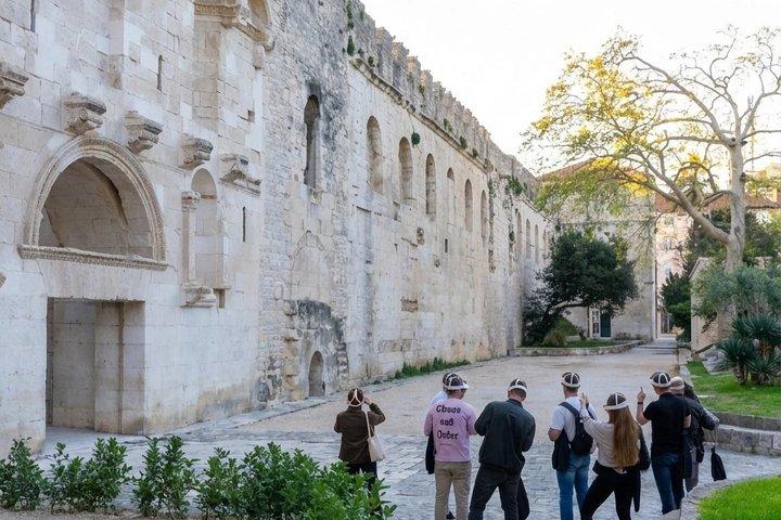 Split : Palacio de Diocleciano VR Experience & Old Town Walking Tour