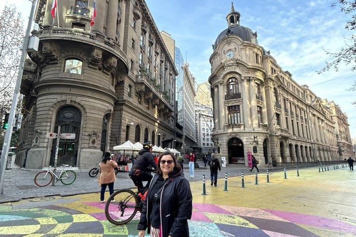 Tour storico e culturale di Santiago: visita guidata a piedi