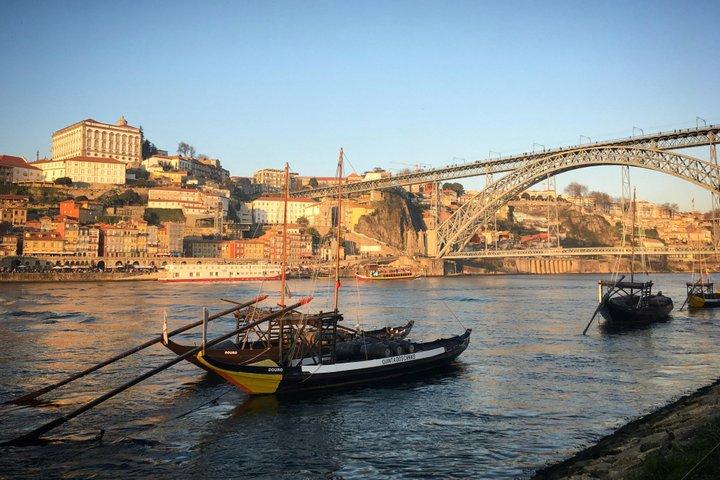 From Lisbon: Porto Private Day Tour with Wine or Boat Option
