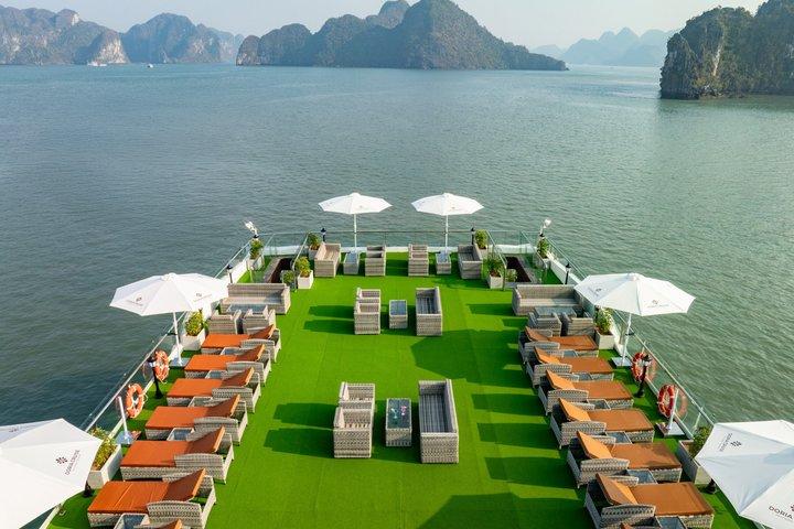 Hanoi : 2 - Day Luxury Cruise Lan Ha Bay med balkon
