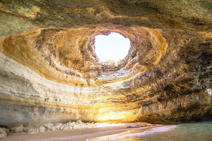 Benagil Caves & Dolphin Watching – Ultimate Algarve Experience