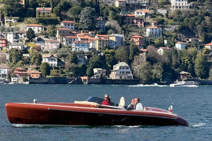 Private Lake Como Tour by Classic Wooden Boat