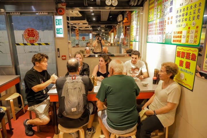 Private Kowloon Michelin Rated Street Food & Culture Tour