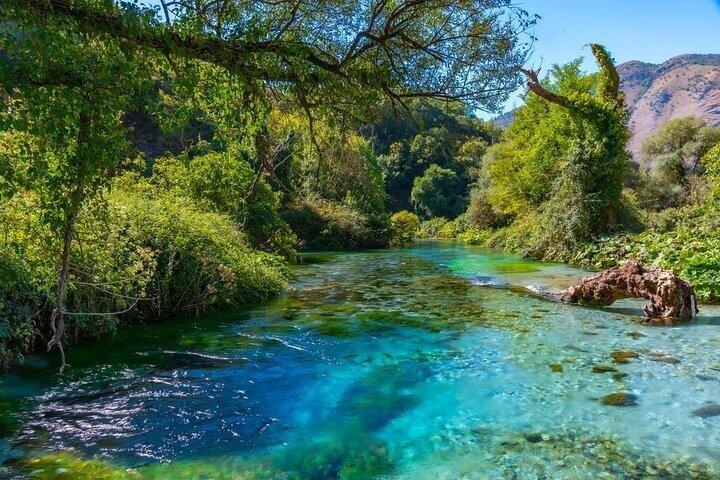 Rilassati a Benja Springs esplora Blue Eye e Lekursi Da Saranda