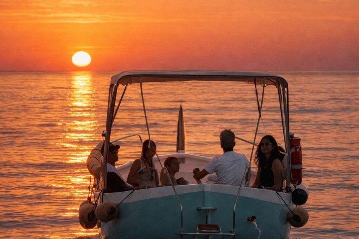 Cinque Terre Sunset Tour med privat båt med pesto och typiskt vin