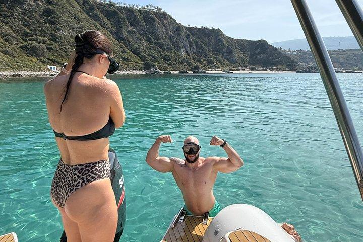 Tropea and Capo Vaticano Boat Tour with Bath Stops