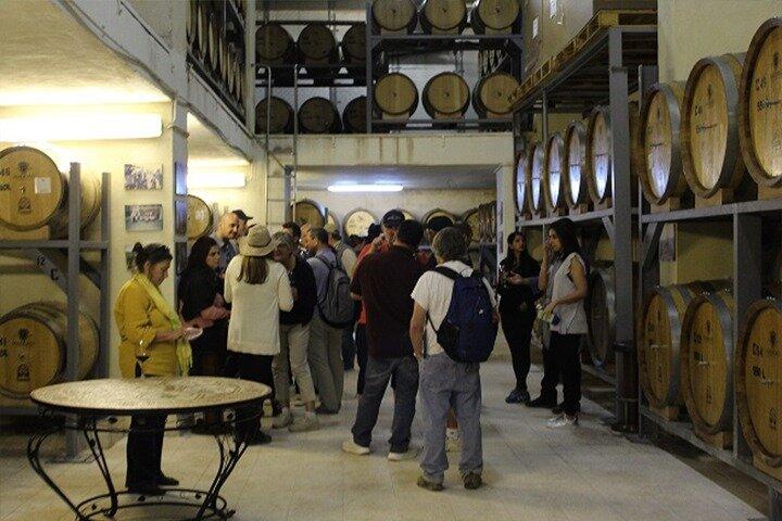 Tour privado de degustação de vinhos em Amã e Boulevard Walking Tour