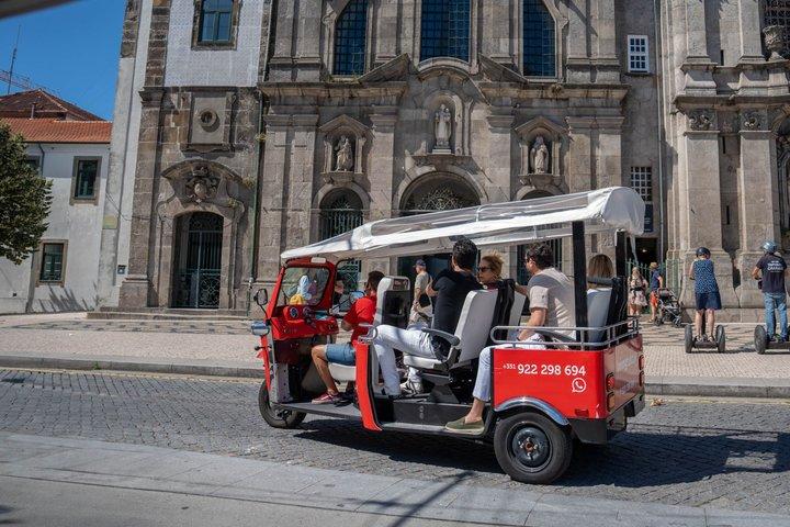 Porto Combo: Tuk-Tuk City Tour og Douro River Cruise