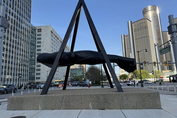 Downtown Detroit Walking Tour: History & Iconic Landmarks