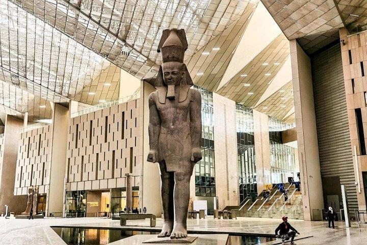 GEM og pyramider fra Hurghada flyvning