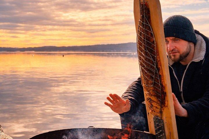 オスロ・フィヨルド・マルモヤガイド付きハイキング(ワッフルとサーモンの試食付き)