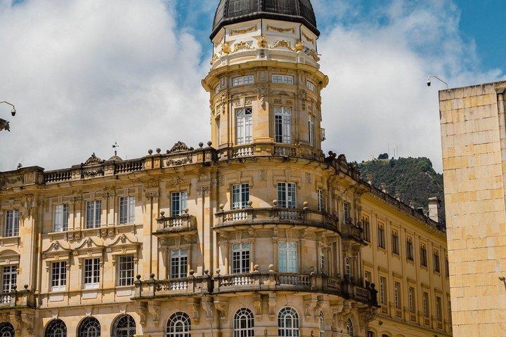 Bogotá Old Town with Gold Museum and Botero Museum