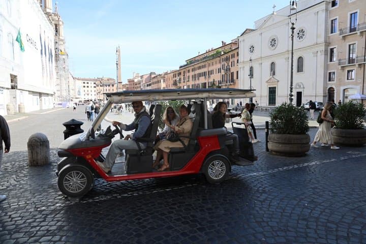 Rome City Tour by Golf Cart: Relax & Explore