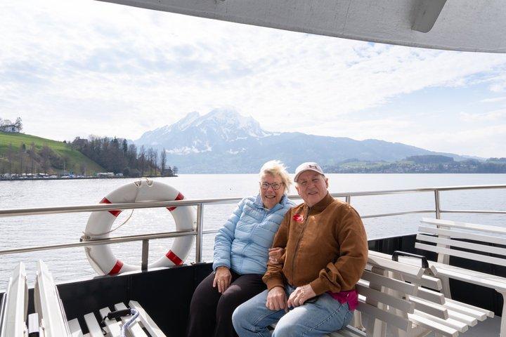 Lucerna : crociera sul lago e tour della città vecchia con Guida e fotografo