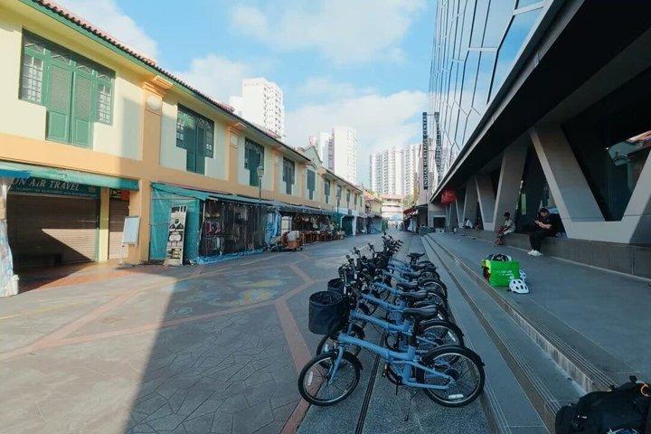 Singapore City Highlights Bike Tour (4-Hour Heritage Ride)
