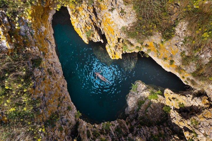 Medulin: All-Inclusive Piratbådstur til Kamenjak Cave & Levan