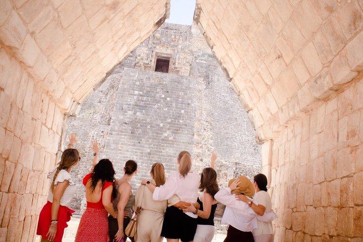 Tour Uxmal, Cenotes y Comida Típica Saliendo desde Mérida