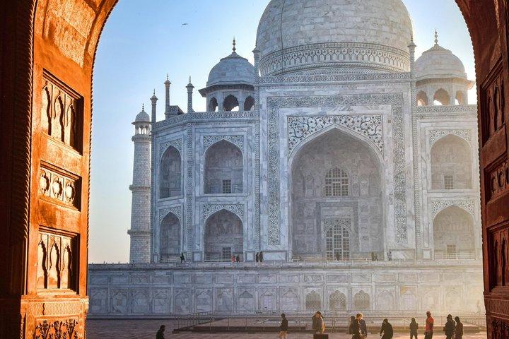 Agra: Taj Mahal Skip The Line Entry Tour With 5* Lunch