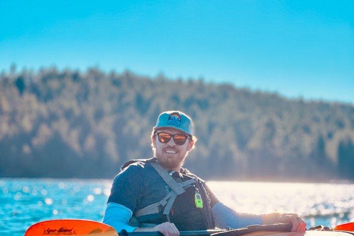 Whitefish Lake Kayak Tour (2 horas)