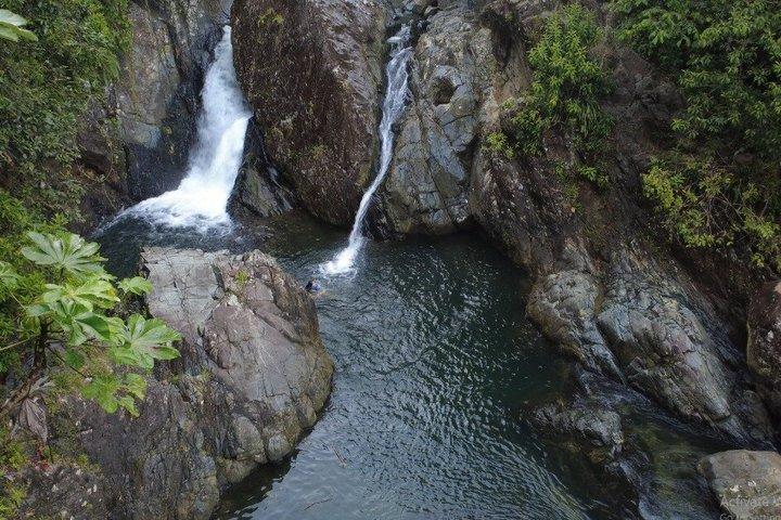 EL Yunque Wasserfälle und Wasserrutsche Beach Tour