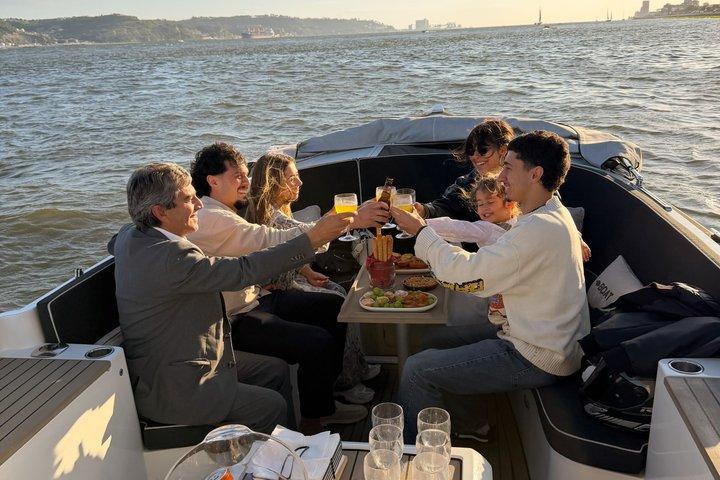 Lisbon Sunset Luxury Boat Vibes with Drinks & Pizza