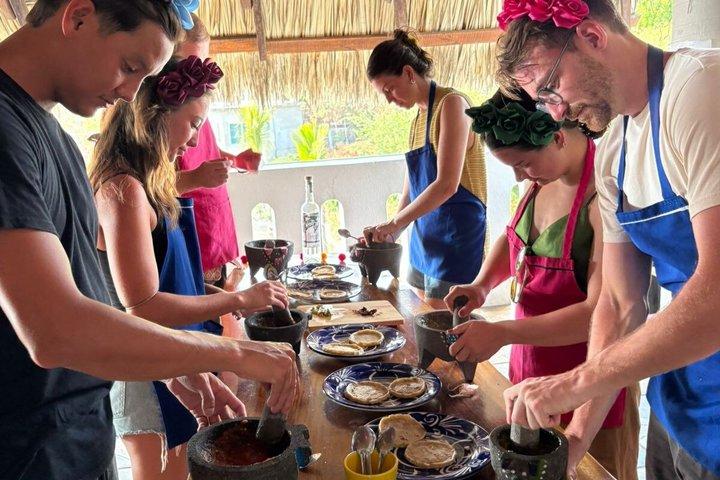 Mexico on Your Plate: Hands-On Cooking Experience