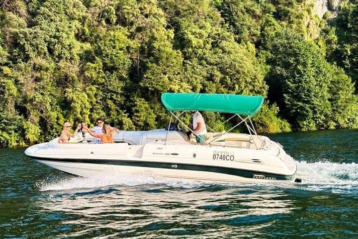 Explore Lake Como Boat Tours with Scenic Views