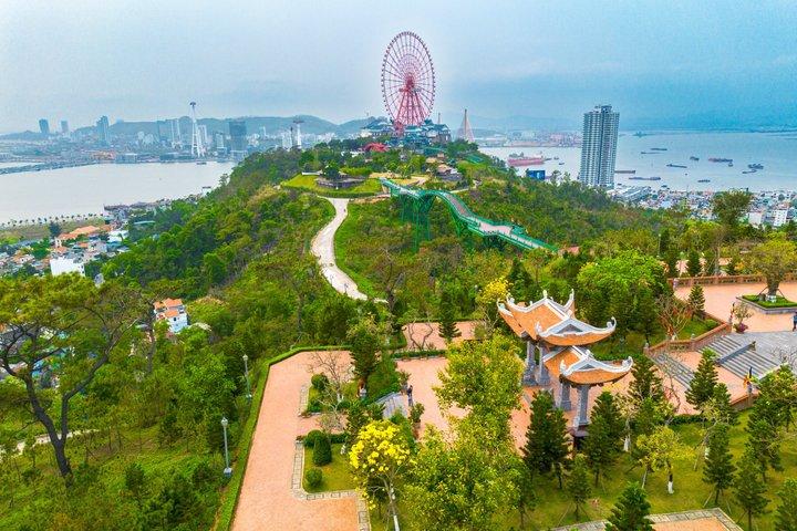 Ha Long City Bai Tu Long Bay Boat Trip and Cycling Tour