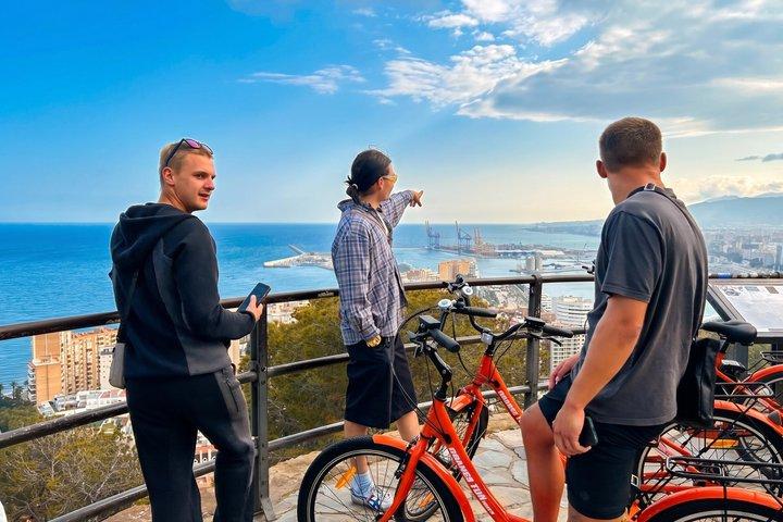 Tour guidato in bicicletta o e-bike con Guida locale