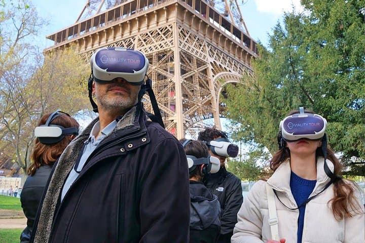 Viality Tour: Virtual Reality Guided Tour - Eiffel Tower