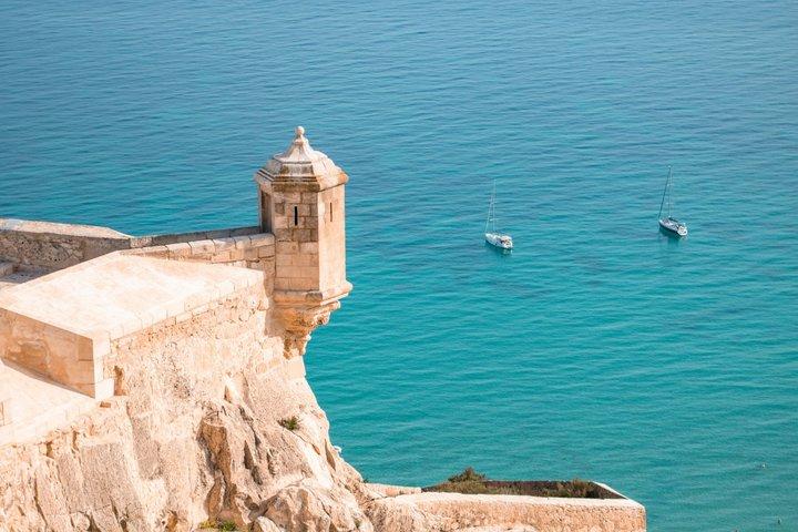Visite libre d'Alicante Hannibal, feux de joie et boulets de canon