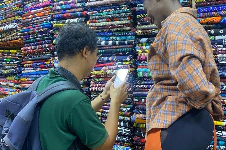 Passeio de meio dia de moda e estilo de Kampala com Guia