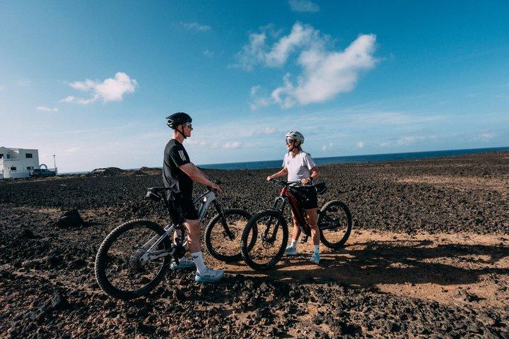 E MTB Tour Vistas Volcânicas e Praia Quemada Costa