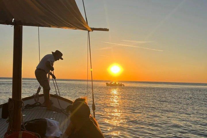 Tour in barca al tramonto a Portovenere e Palmaria