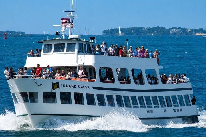 Boston: Martha's Vineyard ICONIC Small Group Day Escape w/Ferry