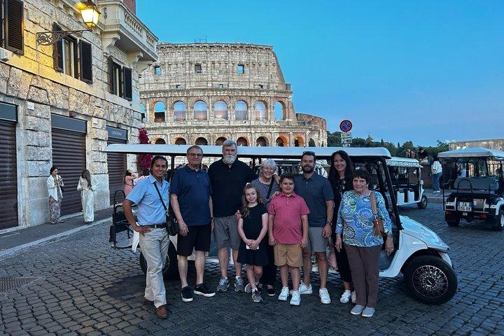 Roma: Divertente tour privato e di gruppo in Golf Cart 90 minuti