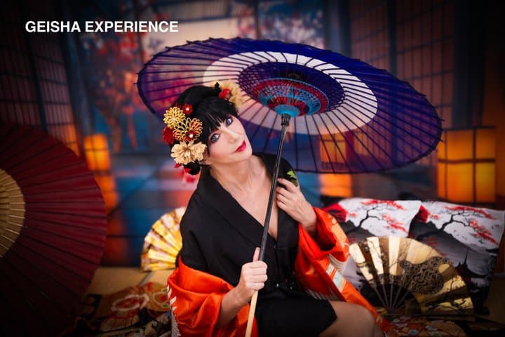 Kimono Photoshoots at Osaka Castle, Temples & Shrines, or Studio