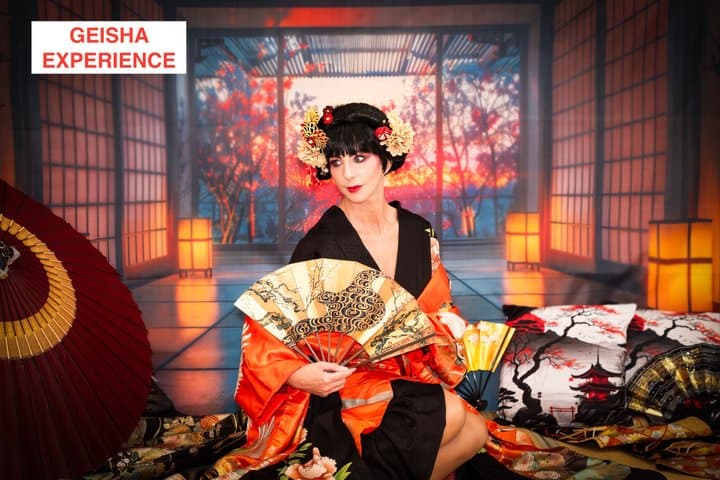 Kimono Photoshoots at Osaka Castle, Temples & Shrines, or Studio