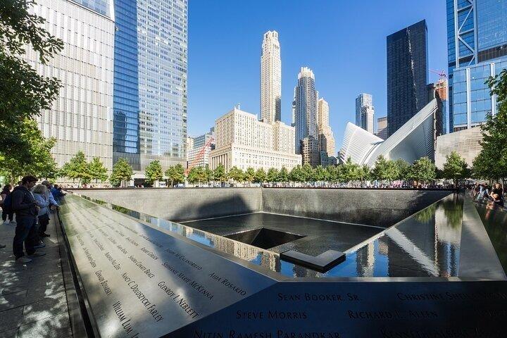プライベート・ウォール・ストリート・ウォーキング・ツアーロウアー・マンハッタンと911メモリアル
